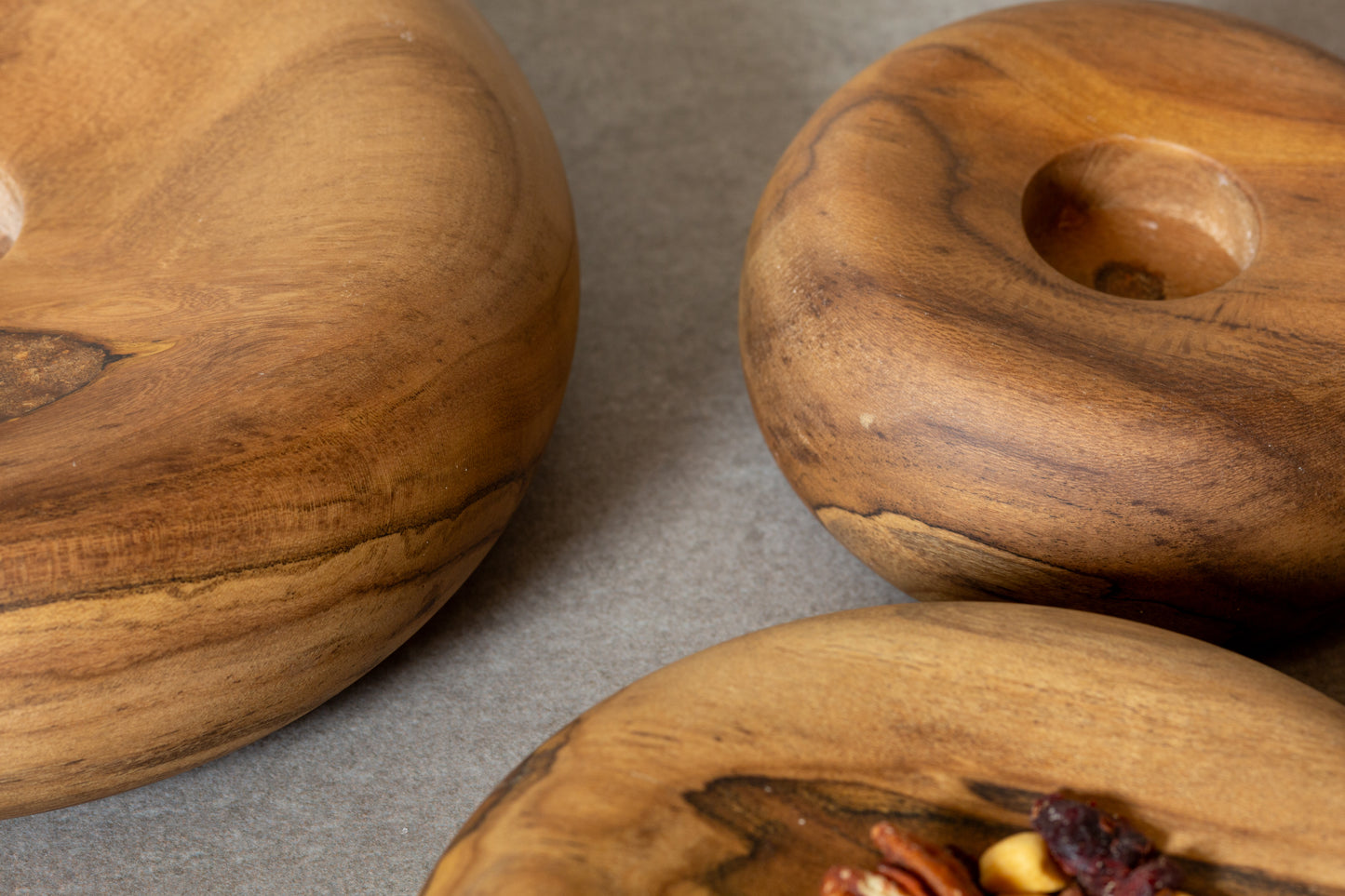 Reversible bowls