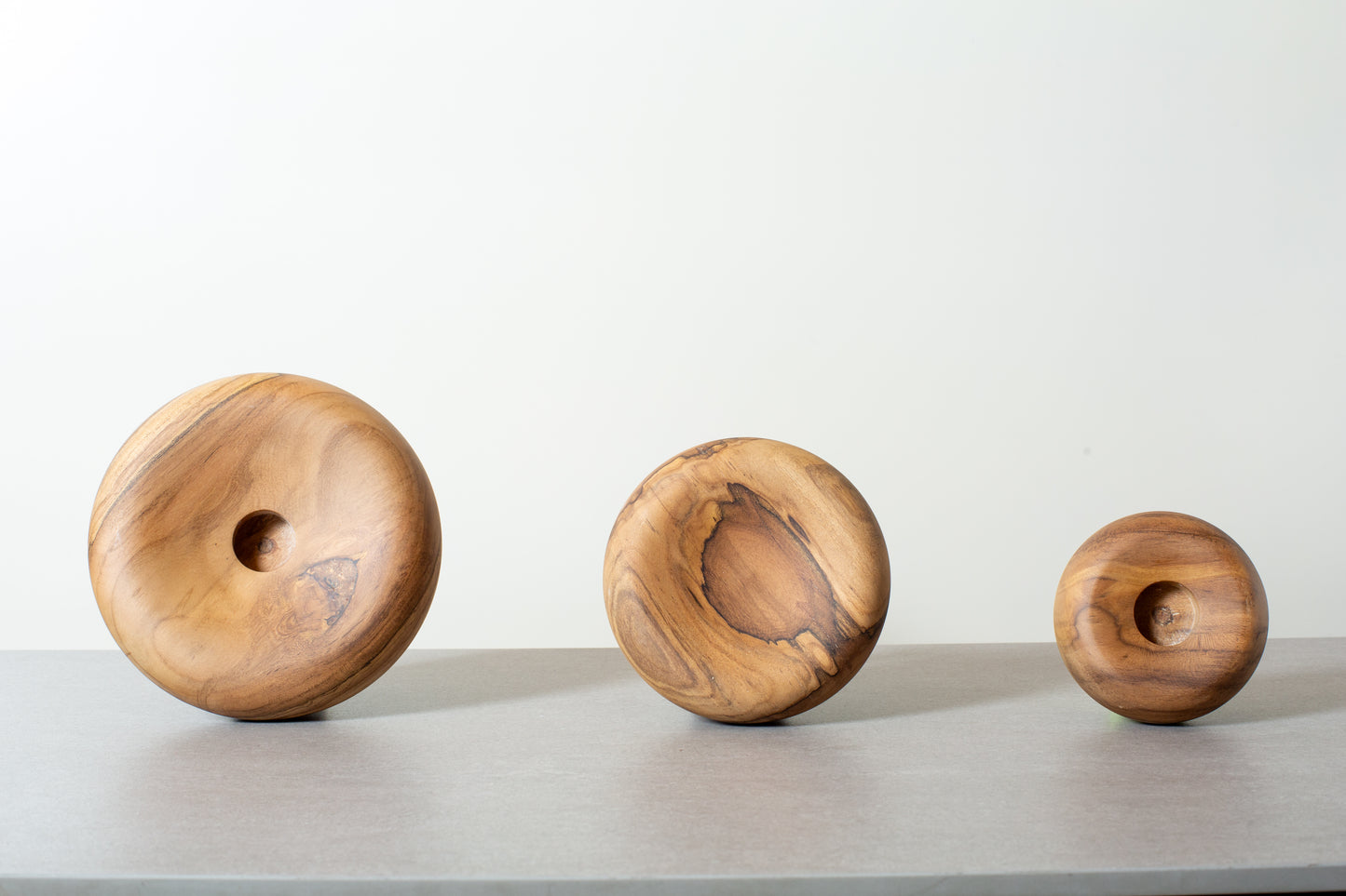 Reversible bowls